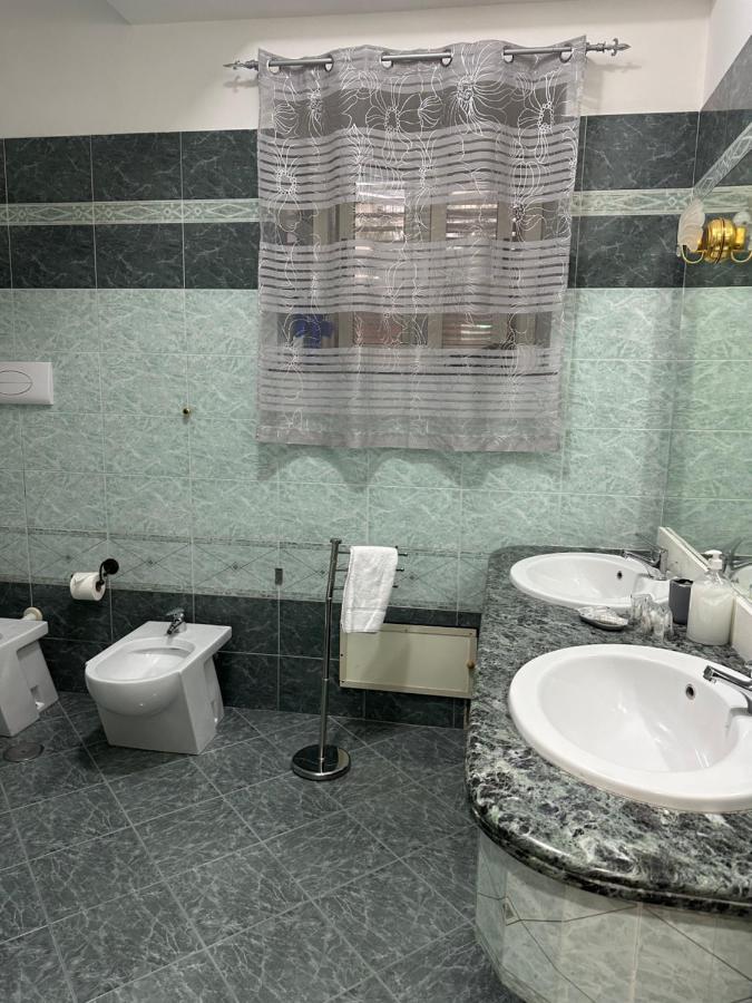 A Due Passi Dal Mare Acomodação com café da manhã Catanzaro Exterior foto