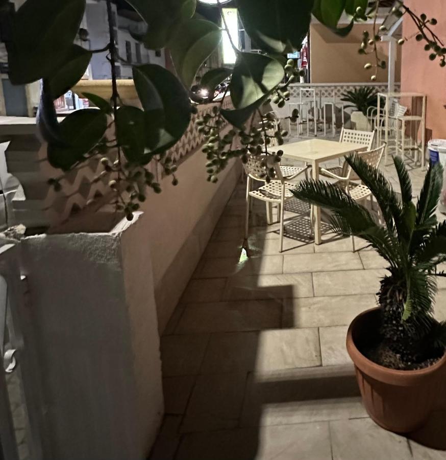 A Due Passi Dal Mare Acomodação com café da manhã Catanzaro Exterior foto